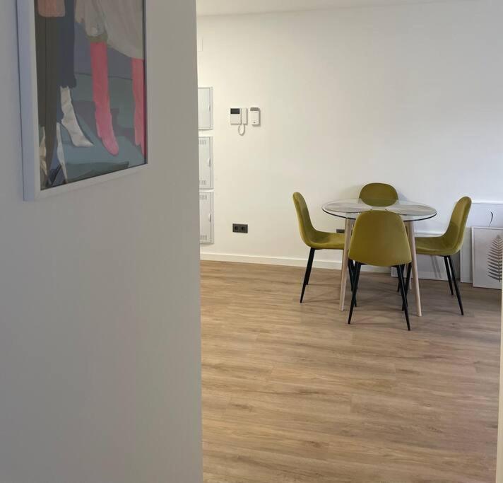 Estrenalo A Minutos De Bcn Appartement Sant Feliu de Llobregat Buitenkant foto
