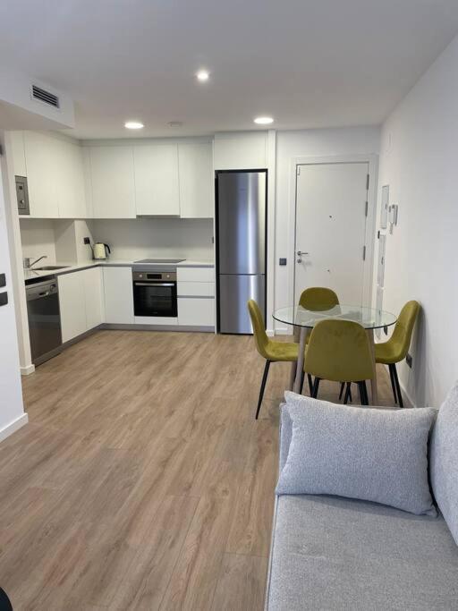 Estrenalo A Minutos De Bcn Appartement Sant Feliu de Llobregat Buitenkant foto